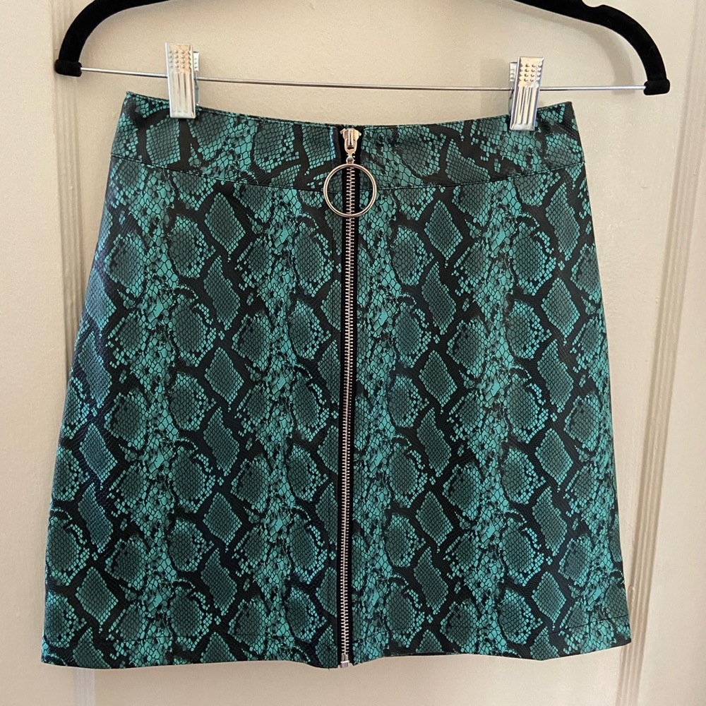 Tiger Mist green and black snake print pleather mini skirt